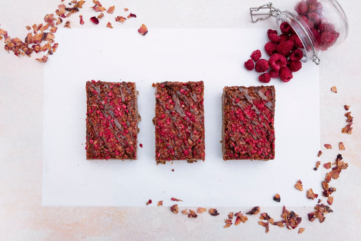 Dark chocolate raspberry flapjack